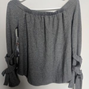 *NWT* 1. State Cozy Off The Shoulder Top- Gray